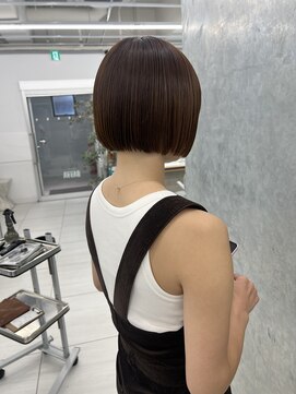 イディア ノブ アカデミー 池袋東口(IDEA NOV ACADEMY) □ぱつっとボブ□【池袋東口/学割U24/髪質改善】