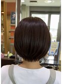 後ろが綺麗なショートボブ