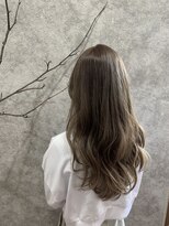 ジュラク(JURAKU)&nbsp;レイヤーカット×くすみグレージュ