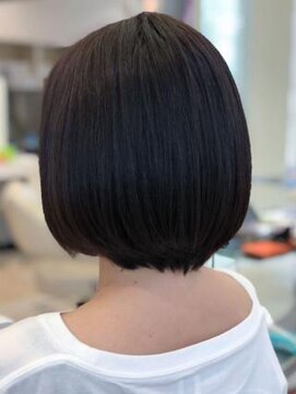 ミーティア バイ クアトロ(Meteor By QUATRO) ネビージュ×マルボブ