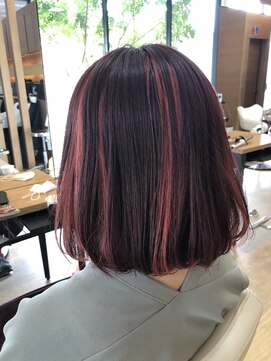 ベルポートヘア(Bellport hair) ピンクメッシュカラー