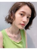 ボブ 耳かけ 毛先パーマ イメチェン フォギーベージュ