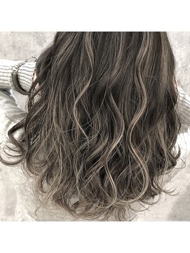 オリ(‘Oli) 大人_ハイライト