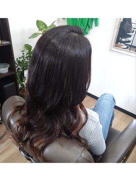ユニ ヘアサロン イシグロ(yuni HAIRSALON ishiguro) ブリーチなしのインナーカラー