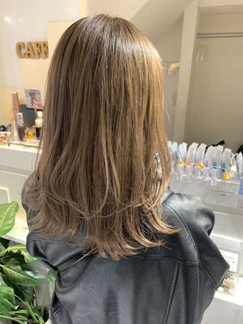 ネオリーブカフ 鶴ヶ峰店(Neolive caff) 韓国風 レイヤーロブ ミルクティーベージュ