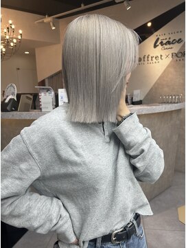 ソワンドゥブレスシエン 堀江店(soin de brace CIEN) ホワイトベージュ