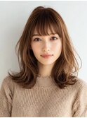 白髪ぼかしミディアム×ブラウンで自然な透明感[西宮北口]