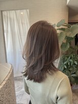 トゥーリ 大野城下大利店(tuuli)&nbsp;20.30.40代ミディアムレイヤー×アッシュグレージュ