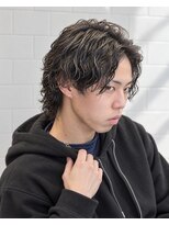 ゼロスバーバー(0's BARBER SHOP)&nbsp;ウルフツイストスパイラルパーマツイスパ縦落ち無造作束感