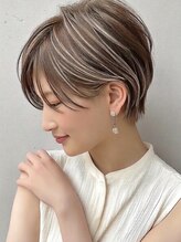 ハイライトで叶える、立体感のある垢抜けヘア♪【レイヤーカット×ハイライト】入れるならお任せ◎レイヤー
