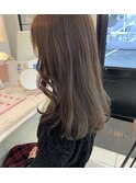 シフォンベージュ