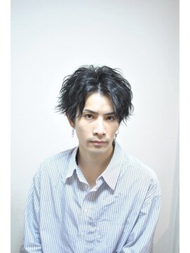 ブレイズ ザ サロン(BLAZE THE SALON) 黒髪波ウェーブセンターパート【BLAZE 大庭】