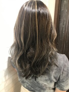 リレイス 四日市(RELACE) Ｗカラー