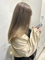 ダブルカラーミルクティーベージュケアブリーチハイトーンロング