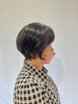 ブロッサム 若葉店(Blossom) セットなしのクセを活かしたショートスタイル