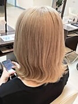 ウィーブリスタ(Weve Rista) 透明感たっぷり柔らかベージュ