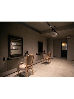 《３席のみのプライベート空間》"技術・接客・空間・薬剤"全てにこだわりが詰まったサロン◇お子様同伴◎