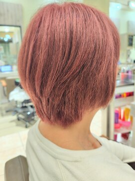 ヴィサージュファイン(VISAGE fine) 脱白髪染め ピンクカラー ショート