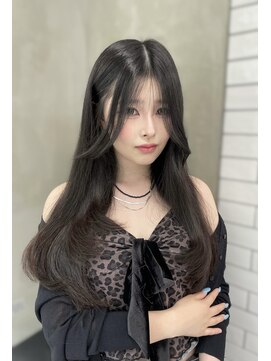 ジーナ 天神(Zina) ワンホン/レイヤーカット/ブルーブラック