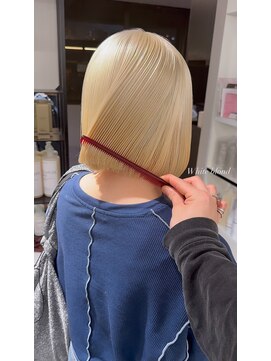 ベレーザ 渋谷(BELEZA) 14288ブリーチ＆ダブルカラーホワイトブロンド金髪ボブ