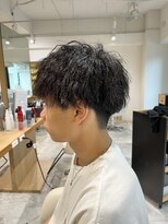 ソイクフ 四条大宮店(SOY-KUFU)&nbsp;20代30代40代◎似合わせブルーブラック刈り上げセンターパート