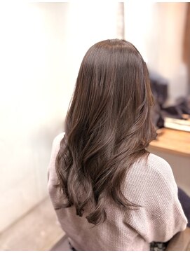 ファム 札幌大通(fam) ★秋の透明感カラーロングレイヤー髪質改善◎小顔ワンホンヘア
