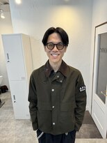 トーン(tone.)&nbsp;センターパート/フェザーパーマ