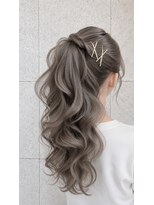 ストゥー(StueW.)&nbsp;パーティーヘアセット25/ヘアアレンジ/ブリーチ/ボブ/レイヤー