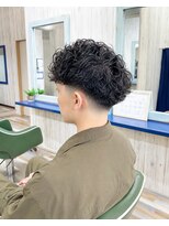 ルートヘア 辻堂店 スペインカール×バーストフェード黒髪メンズパーマ20代30代