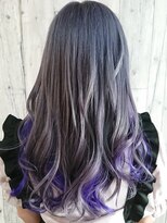 ヴィオラ 秋葉原(Viola)&nbsp;シルバーグレージュ×インナーカラー青み系パープル