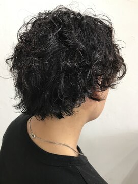 アリウス(ALIUS by posh) 【ALIUS 池袋 小川真一】黒髪×グリットパーマ