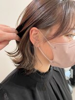 職場でも目立たないイヤリングカラーグレージュ/インナー688