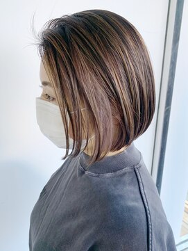 アイティー バイ アルバム 中野店(IT by ALBUM) ハイライトボブ_ホワイトグレージュネビージュ_ba381952