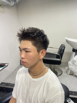 メリケンバーバーショップ フクオカ(MERICAN BARBERSHOP FUK) かきあげフェード