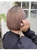 ショートボブ
