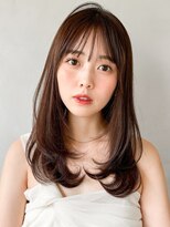 キリ 表参道(kyli)&nbsp;ナチュラルカール前髪外ハネボブボブウルフアンブレラカラー