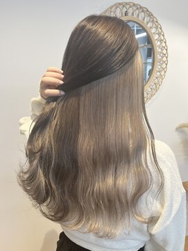 エヌアイ オモテサンドウ(ni omotesando) ミルクティーカラー/インナーカラー