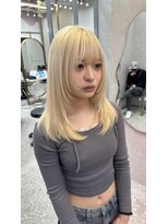 ロンド レア 天神大名店(Lond Le’a)&nbsp;ホワイトブロンド/外ハネボブ /ワイドバング/ブルーブラック