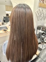 ノエル(NoeL)&nbsp;ツヤ感溢れるストレートスタイル【大貫 拓馬】