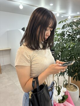 ロク(roq) 大人可愛い艶ベージュカラー♪