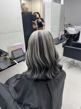 アライブ ハラジュク(ALIVE harajuku) 【ALIVE yu-ki ホワイトシルバーのアンブレラカラー】