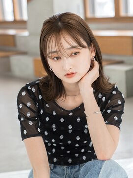 エレノア 川崎(Eleanor) 外はねセミロング