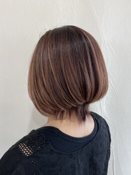 ヘアメイクアン(Hair Make Une)の写真/白髪染めによるダメージも豊富なトリートメントメニューなどで傷ませにくく施術できる◎上品な仕上がりに♪