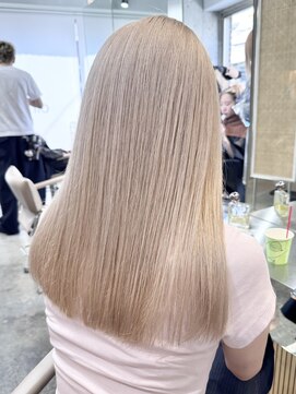 サンク 原宿 表参道(cinq) 韓国ヘア顔周りレイヤーミルクティーベージュグレージュカラー