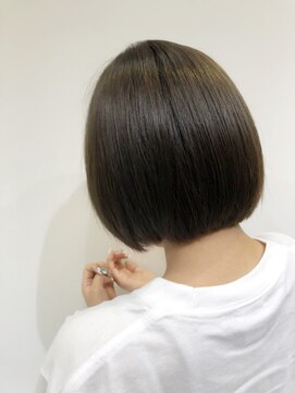 ロウブ(roubu.) 【roubu.】大人可愛いミニボブash