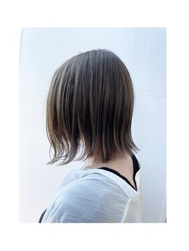 カーサインフィニテイ Hair Design caRsa INFINITY 外はねロブ