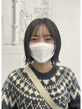 ユイツ 透明感アディクシーカラー×切りっぱなしボブ