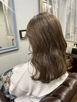 ウィーク 梅田(UiiC)&nbsp;ハイライト×ラベンダーベージュ【uiic stylist rira】