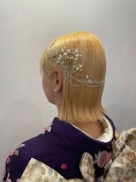 美容室 メザミー MESAMIES 成人式ヘアセットシンプルかつオシャレに