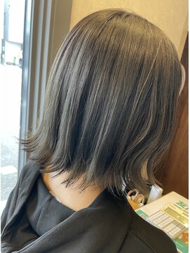 ブランカヘアー 西尾(BLANCA HAIR) カーキグレージュ